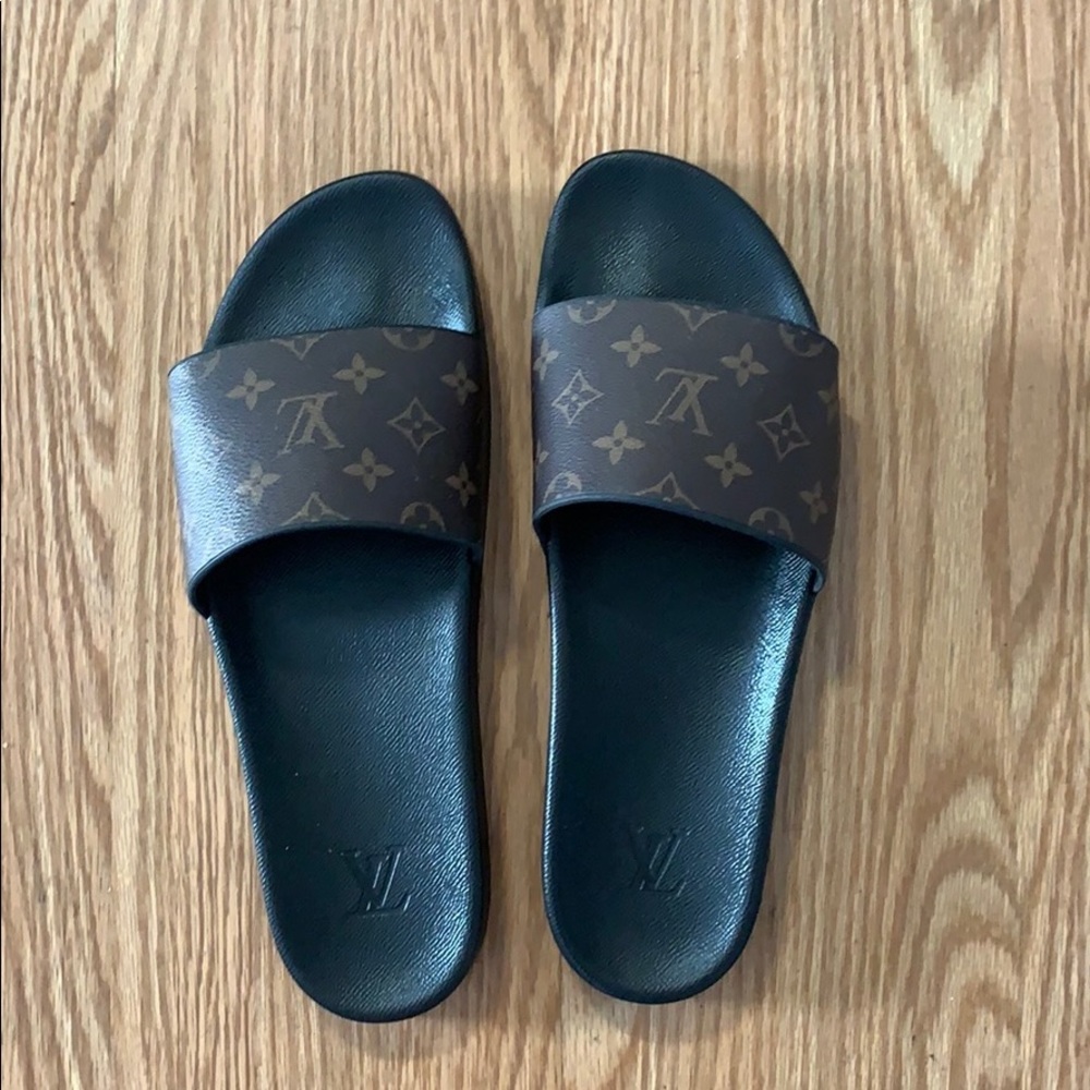 Louis Vuitton slides Size 14